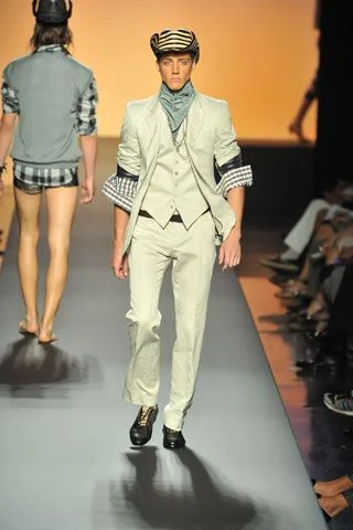 Look 27